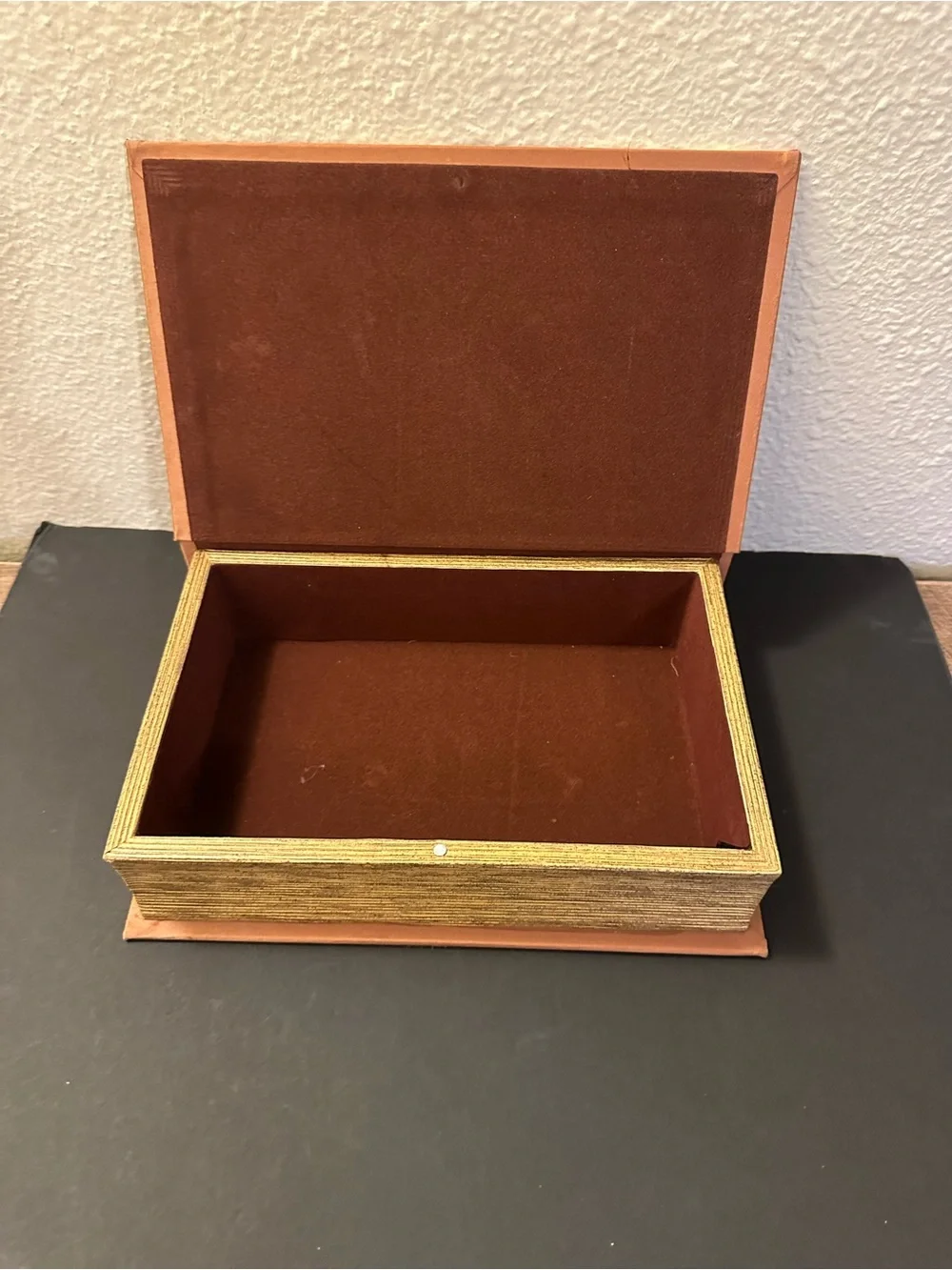 N/A decorative storage